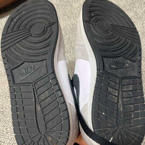Nike Air Jordan 1 Retro‎ High youth size 6 light smoke gray - Picture 7 of 7